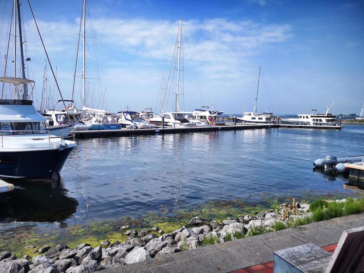 Bruinisse, Zeeland At Marina, Vp013 Vakantiehuis *